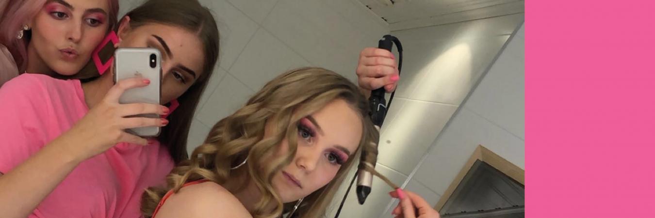 Picture of girls doing make up