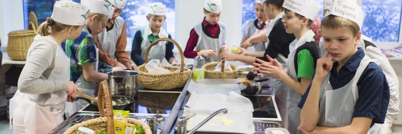 Picture of school kitchen